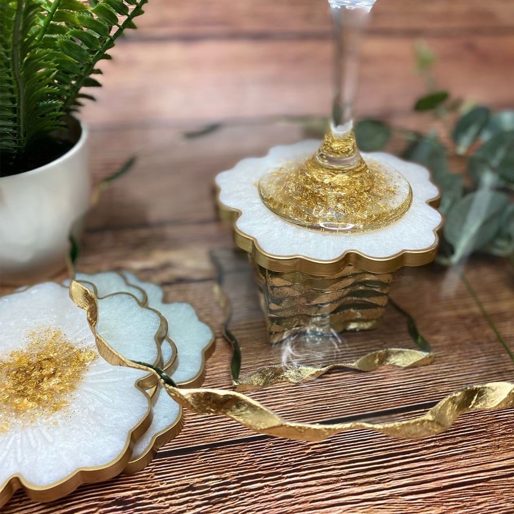 White | Gold Flower Coasters - Set of 4 - Picture 3 of 14
